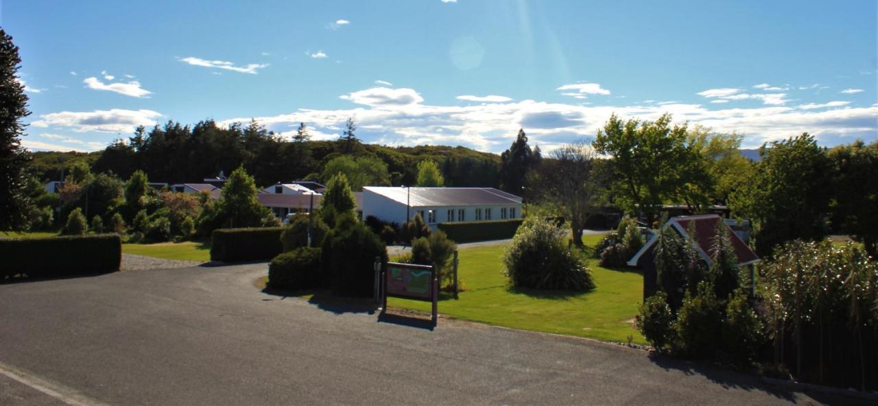 Last Light Lodge Tuatapere Exterior photo